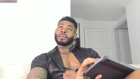Snapshot of makonneen chatting on June 2, 6:48 am Makonnen online show from June 2, 6:48 am