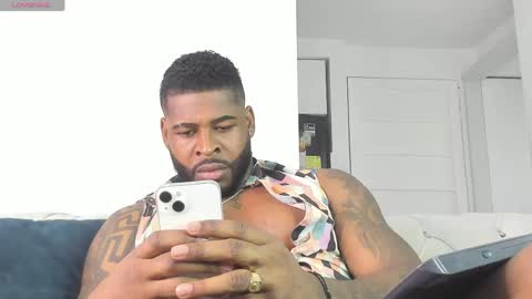 Snapshot of makonneen chatting on June 3, 8:58 pm Makonnen online show from June 3, 8:58 pm