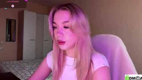 maksisisia online show from December 5, 10:57 am