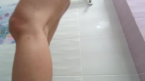 Snapshot of makulato chatting on February 13, 4:39 pm Maya online show from February 13, 4:39 pm