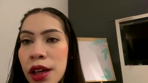 Snapshot of malaikah_colette chatting on November 15, 12:19 am Malaikah online show from November 15, 12:19 am