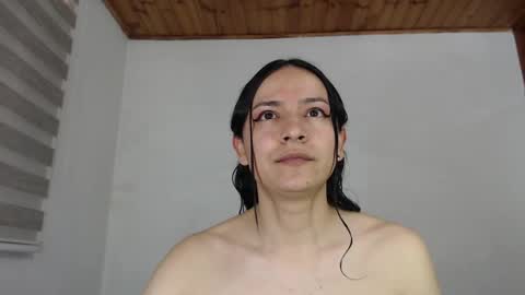 Mariapau online show from September 19, 1:56 pm