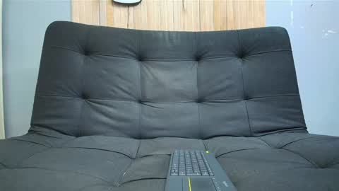Snapshot of malcompierce chatting on January 24, 12:31 am Malcom online show from January 24, 12:31 am