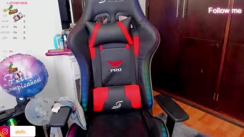 Snapshot of malefic_soul chatting on November 13, 8:52 pm MALEFIC online show from November 13, 8:52 pm