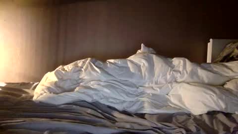 malefrench1 online show from January 14, 6:08 am