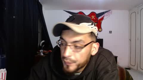 Snapshot of malek_xarx chatting on March 1, 1:40 am malek_xarx online show from March 1, 1:40 am