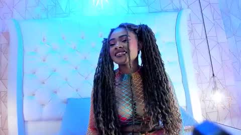 Snapshot of malikasoleil chatting on March 1, 5:31 am Malika soleil online show from March 1, 5:31 am