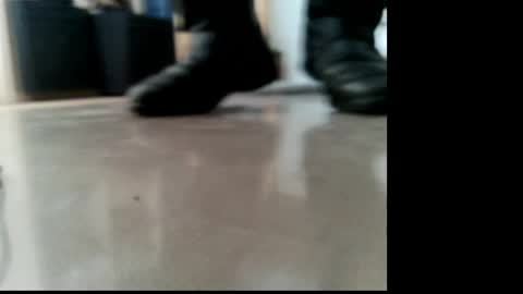 Snapshot of malikbr23 chatting on April 21, 3:39 pm Malike online show from April 21, 3:39 pm