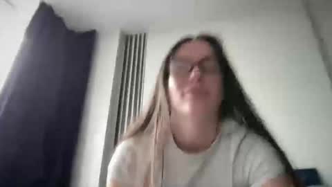 Snapshot of malina568708 chatting on May 13, 10:45 am malina568708 online show from May 13, 10:45 am