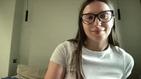 Snapshot of malina568708 chatting on June 9, 1:45 pm malina568708 online show from June 9, 1:45 pm