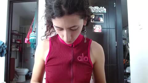 Snapshot of malitamuymal22 chatting on October 21, 5:35 pm Malita online show from October 21, 5:35 pm