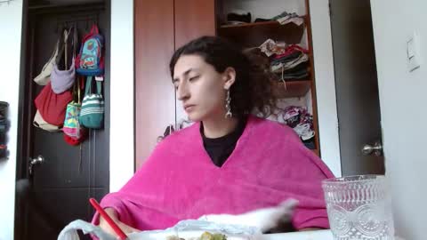 Snapshot of malitamuymal22 chatting on November 12, 6:52 pm Malita online show from November 12, 6:52 pm