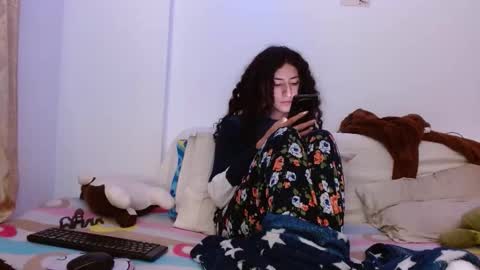 Snapshot of malitamuymal22 chatting on November 21, 12:21 am Malita online show from November 21, 12:21 am