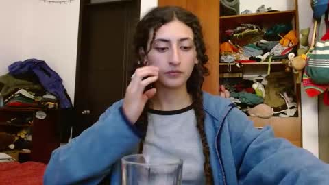 Snapshot of malitamuymal22 chatting on December 5, 12:52 am Malita online show from December 5, 12:52 am