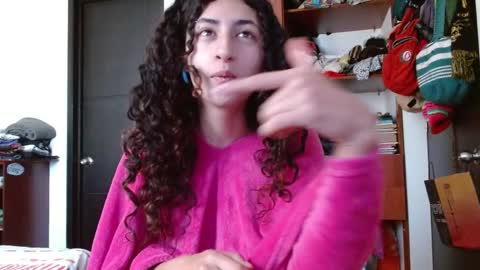 Snapshot of malitamuymal22 chatting on December 18, 2:12 pm Malita online show from December 18, 2:12 pm