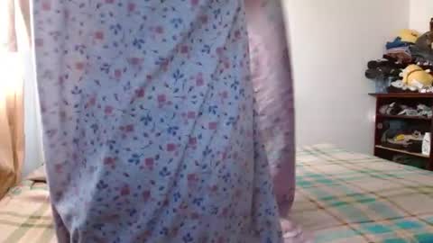 Snapshot of malitamuymal22 chatting on July 15, 2:33 pm Malita online show from July 15, 2:33 pm