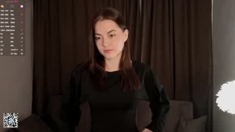 Mia online show from July 1, 4:03 am
