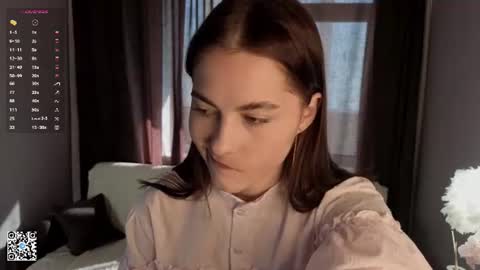 Mia online show from July 11, 4:04 am