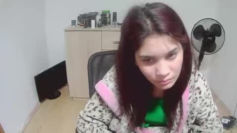 Snapshot of mallorymyersx chatting on October 26, 6:58 pm mallorymyersx online show from October 26, 6:58 pm