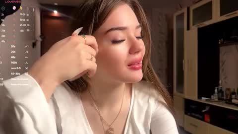 Snapshot of mallybooo chatting on February 7, 3:05 pm Jinny online show from February 7, 3:05 pm