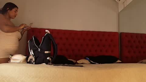 Lory  online show from April 14, 7:09 pm