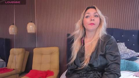 Snapshot of malorysweet chatting on January 24, 3:34 pm MalorySweet online show from January 24, 3:34 pm