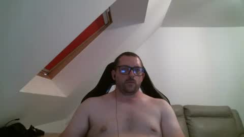 breton online show from May 24, 8:36 pm