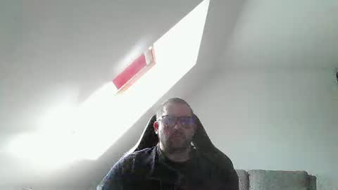 breton online show from June 1, 7:54 am