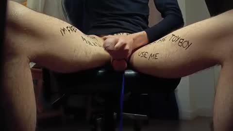 Snapshot of malou_chat chatting on December 17, 3:07 pm malou online show from December 17, 3:07 pm