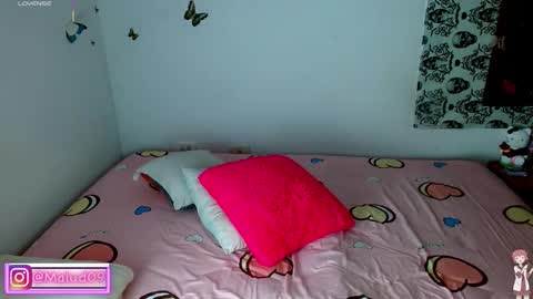 Snapshot of malud_09 chatting on October 20, 1:00 pm online show from October 20, 1:00 pm