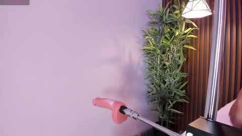 Malu online show from March 6, 9:09 pm