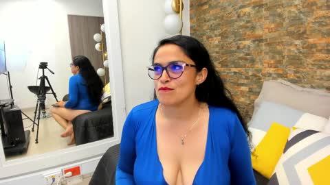 Milu online show from April 7, 3:40 am