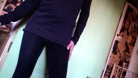 Anamalenka online show from November 18, 8:52 am