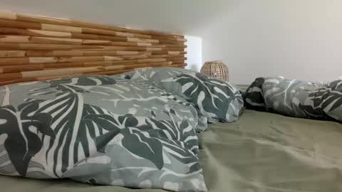 mamattv online show from April 25, 11:57 am