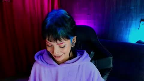   online show from August 1, 10:52 pm