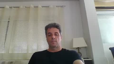 Snapshot of man211172 chatting on May 16, 2:49 pm man211172 online show from May 16, 2:49 pm