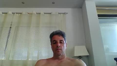 Snapshot of man211172 chatting on June 6, 2:33 pm man211172 online show from June 6, 2:33 pm