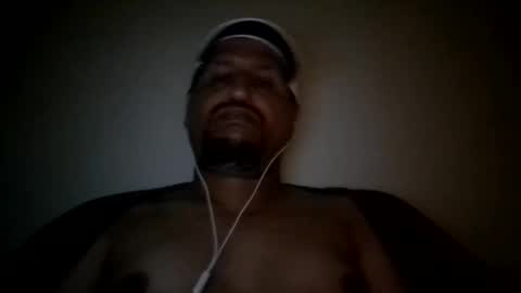 Snapshot of man_new chatting on March 2, 10:38 pm Man new online show from March 2, 10:38 pm