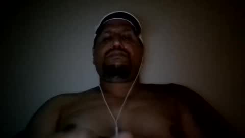 Snapshot of man_new chatting on March 4, 12:50 am Man new online show from March 4, 12:50 am