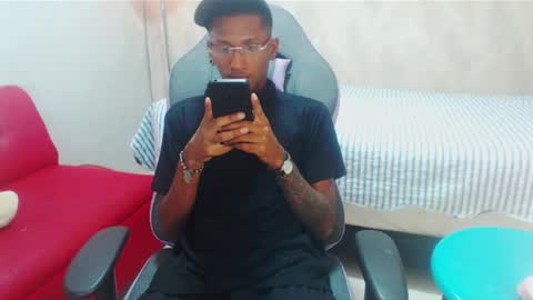 man_san11 online show from December 21, 2:37 pm