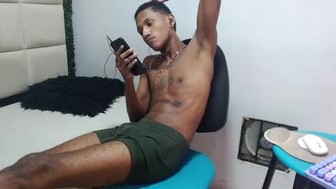 man_san11 online show from January 5, 6:45 pm