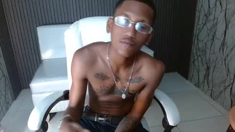 man_san11 online show from October 12, 3:33 pm