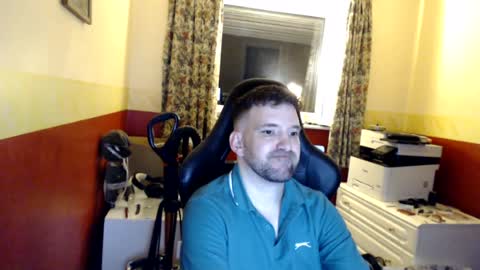 Snapshot of mancboi86 chatting on June 24, 10:53 pm Karl online show from June 24, 10:53 pm