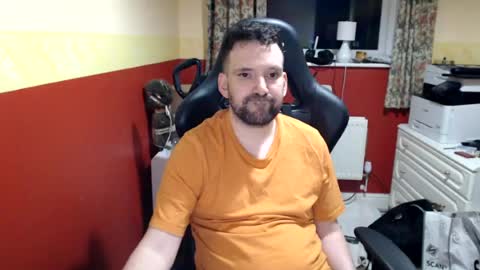 Snapshot of mancboi86 chatting on July 3, 9:32 pm Karl online show from July 3, 9:32 pm