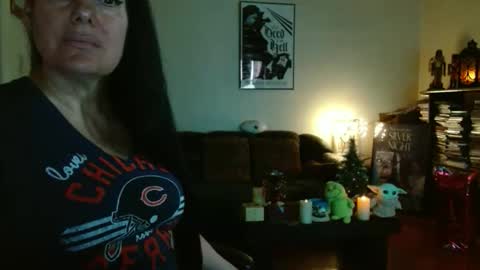 mandaloriangirlsfight online show from December 19, 7:10 pm