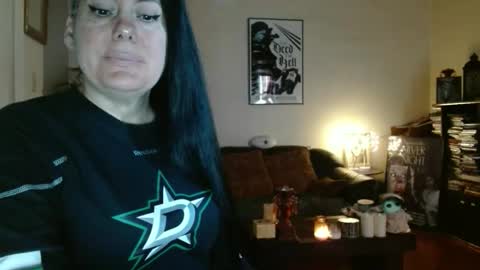 mandaloriangirlsfight online show from January 8, 5:15 pm