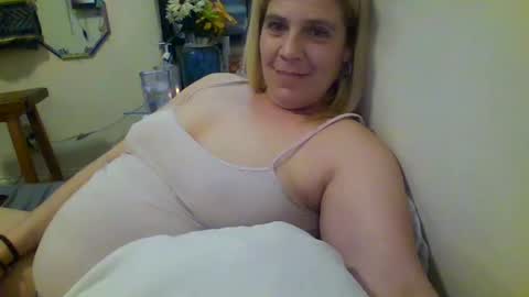 mindy22 online show from March 11, 3:48 am