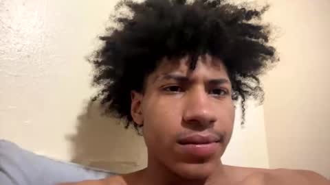 Snapshot of mandingoomann5 chatting on November 22, 8:52 pm MandingooMann online show from November 22, 8:52 pm