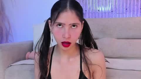 mandy_bloom online show from April 14, 8:15 pm