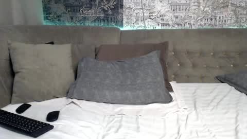 Mandy  online show from March 10, 2:59 pm